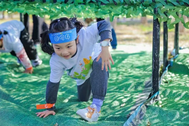 九游娛樂(lè)：“享受陽(yáng)光·一起長(zhǎng)大” 2024家庭總動(dòng)員健身嘉年華舉辦(圖2)