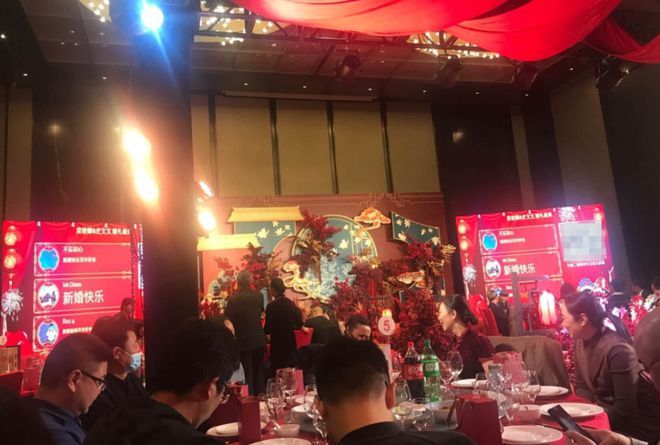 如何把婚禮現(xiàn)場舉辦的熱熱鬧鬧？婚禮現(xiàn)場互動游戲推薦(圖1)