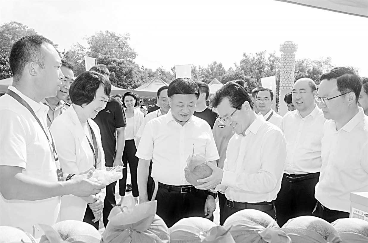 九游娛樂(lè)：黨建引領(lǐng)“一子落” 監(jiān)管服務(wù)“滿盤活”(圖1)